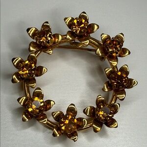 Vintage Goldtone Amber colored rhinestones dainty Floral Brooch pin